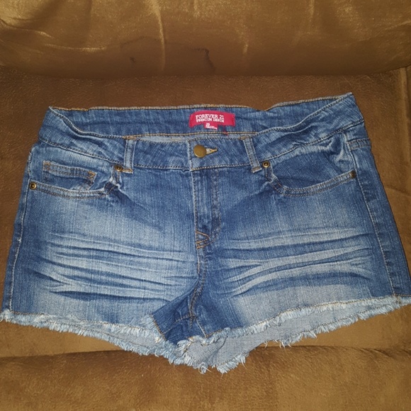 Forever 21 Pants - NEW FOREVER 21 CUT OFF DISTRES SHORTIE JEAN SHORTS PREMIUM